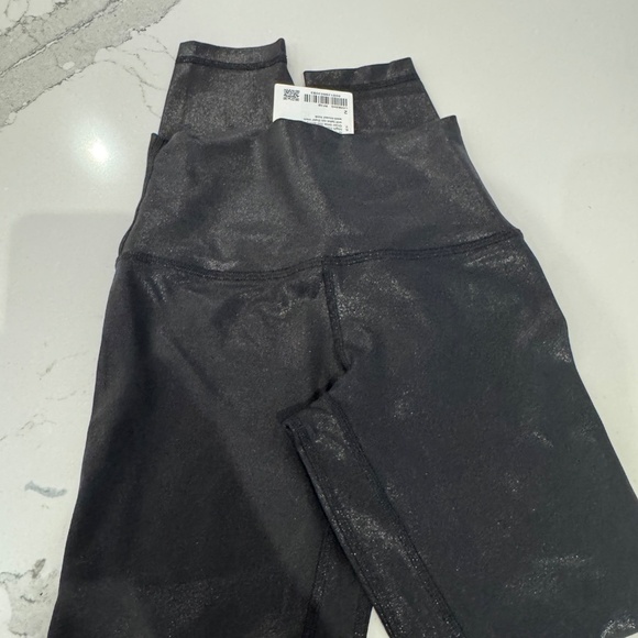 Lulu - Picture 6 of 7